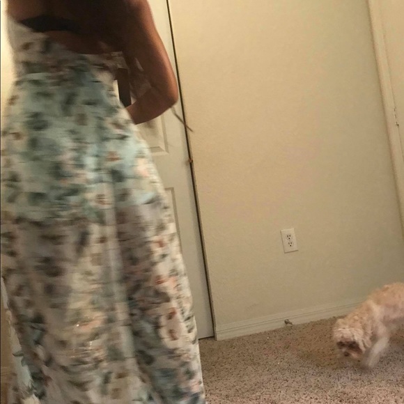 Dress - Picture 3 of 4